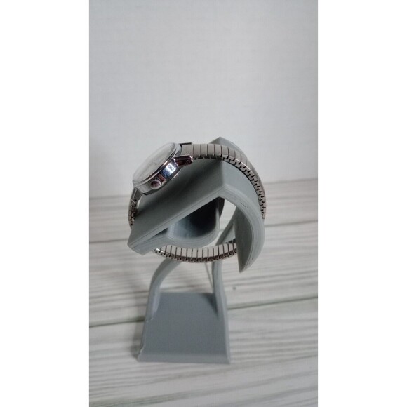 Timex Silver Toned Indglo Stretch Band Watch Tested - Picture 3 of 7